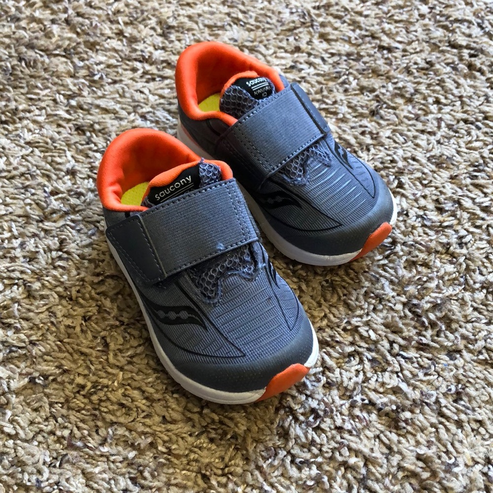 Saucony Toddler Boy Tennis Shoes 6.5xw grayOrange